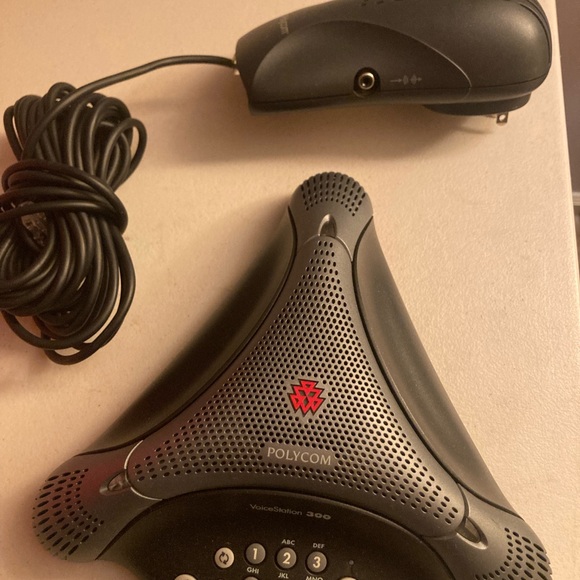 Polycom Voicestation 300 Analog Conference Phone with wall mount. Like new! - Picture 7 of 8